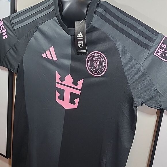 Inter Miami MLS #10 MESSI Game Day Fan Jersey - Picture 1 of 11